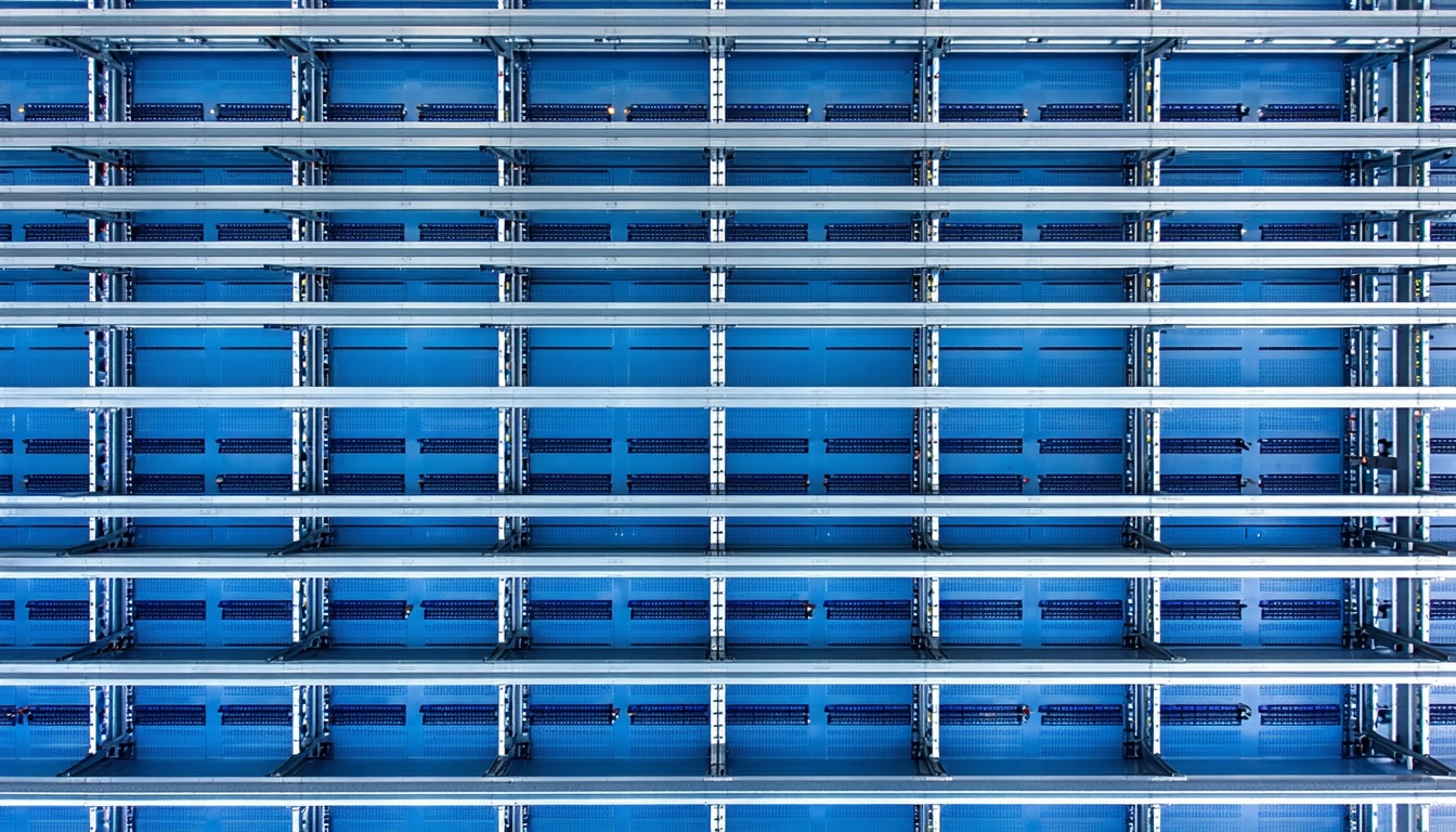 Illustration accompanying: Rapidly scaling online storage to serve over 1 billion ChatGPT users (Part II)